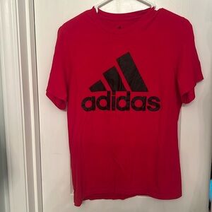 Men’s adidas red t-shirt size small